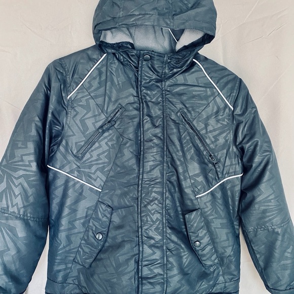 NWOT Boy’s Athletech Black Jacket. Size Large - Picture 2 of 4